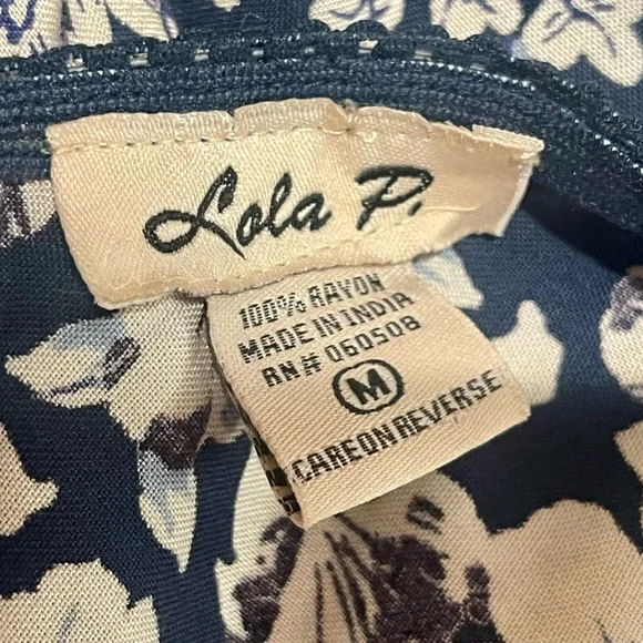 🌀Lola P. Maxi Skirt in Navy and Cream Floral🦋 - Picture 2 of 4